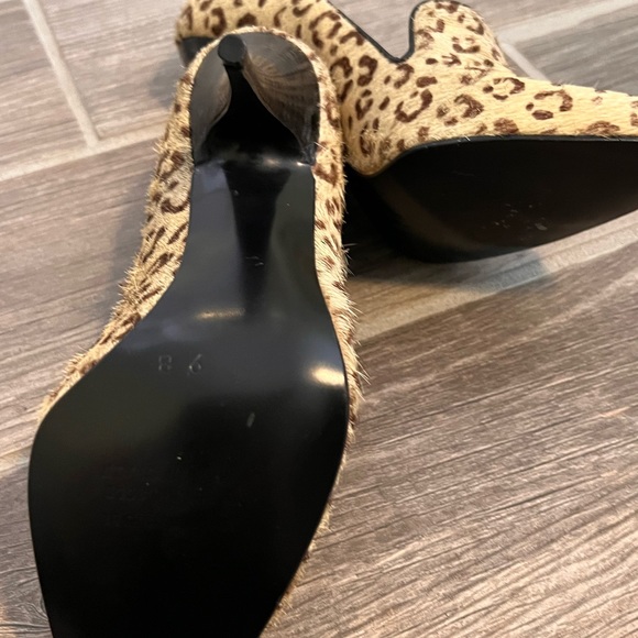 🎈🎈NWOT LEOPARD PRINT PUMPS - Picture 3 of 5